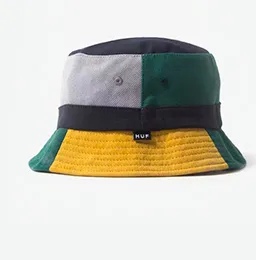 قبعات دلو مخصصة